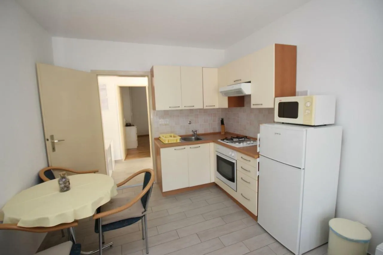 Apartments Devcic Punat